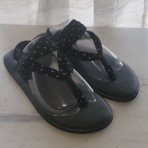 Sanuk Yoga Sling Black Polka Dot Sz. 6